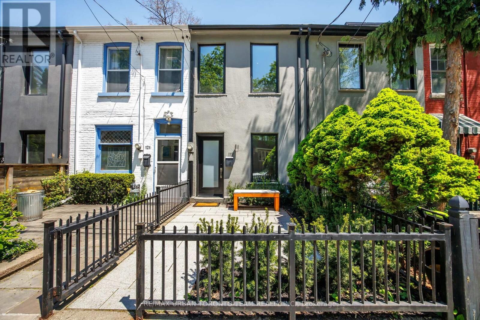 Property Photo:  119 Trinity Street  ON M5A 3C7 