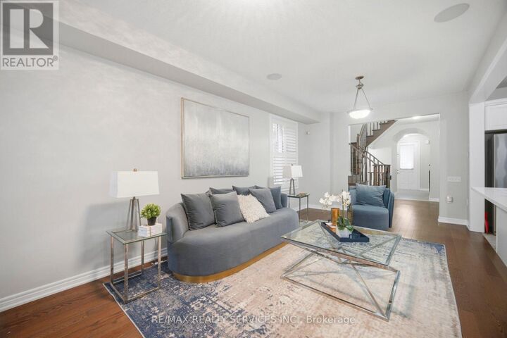 Property Photo:  9 Maple Trail Road  ON L7C 3Z3 