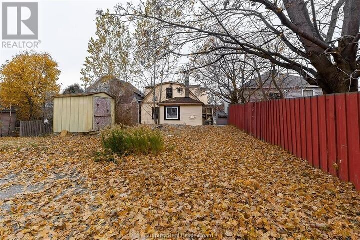 Property Photo:  474 Burton Avenue W  ON P3C 4K7 
