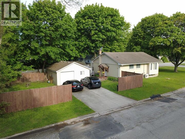 Property Photo:  755 Talfourd Street  ON N7T 1S1 