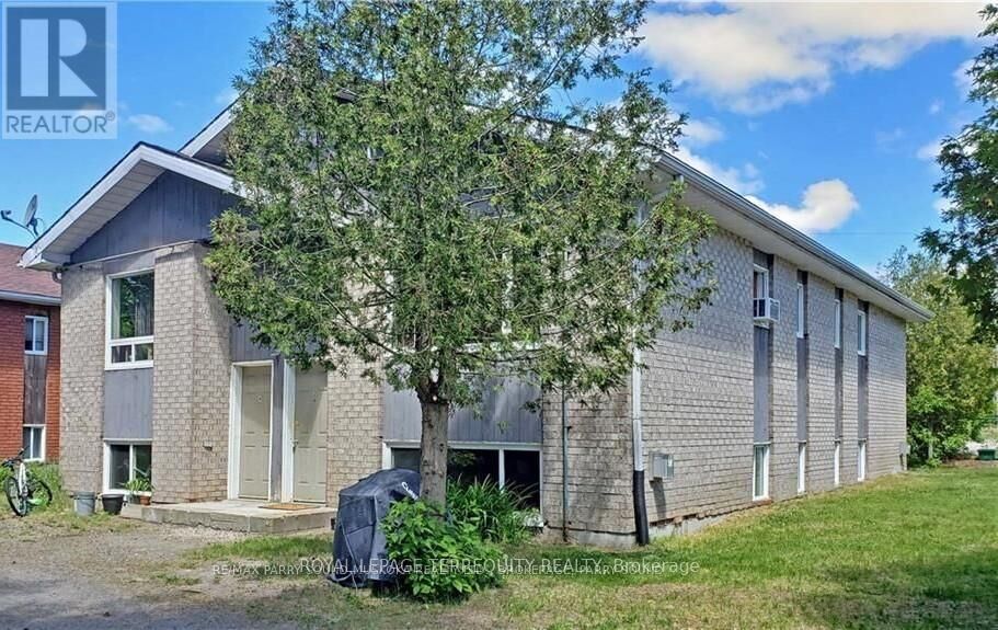 Property Photo:  1 Melissa Street  ON P2A 2R4 