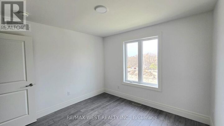 Property Photo: 97 Buchanan Avenue ON K0K 2T0