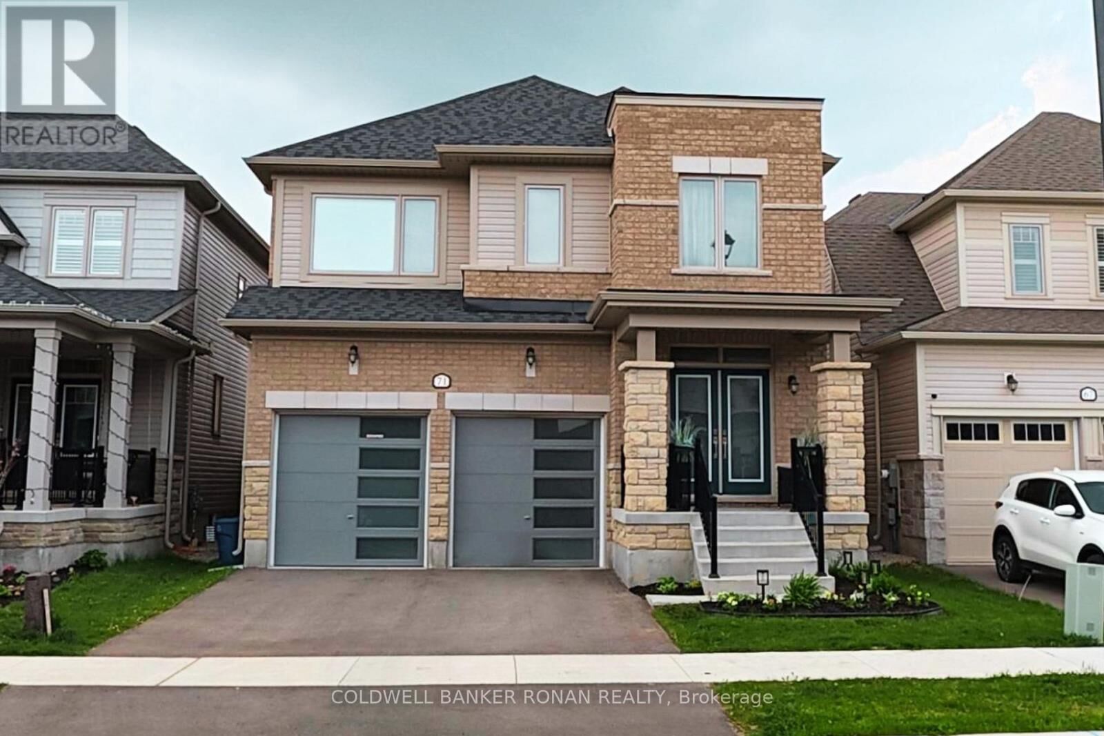 Property Photo: 71 Harpin Way West ON N1M 0H8