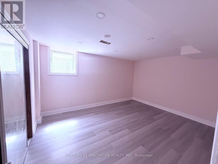 Property Photo:  132 Hillcroft Drive East Basment  ON L3S 1G2 