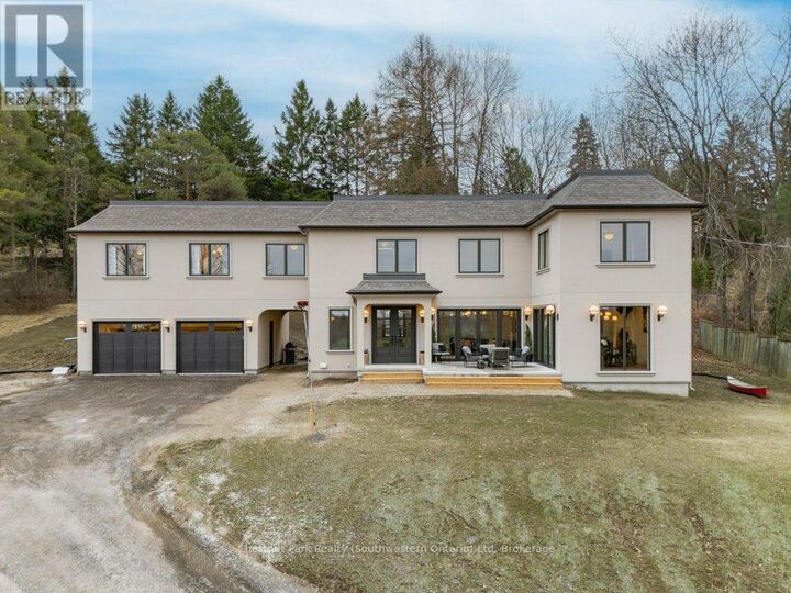 Property Photo: 27 Vardon Drive ON N1G 1W8
