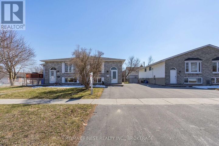Property Photo:  295 Owens Crescent  ON K7M 8G9 