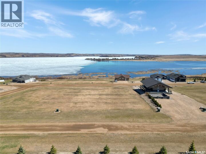Property Photo:  75 Sunrise Street S  SK S0M 1X0 