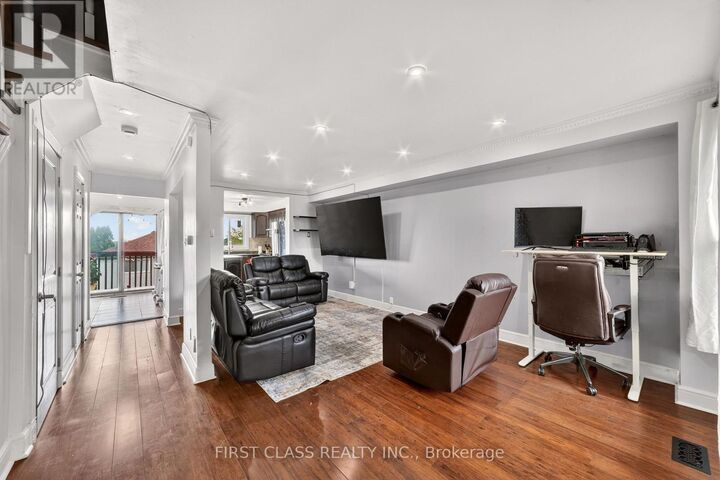Property Photo: 2109 Denby Drive ON L1X 1Y8