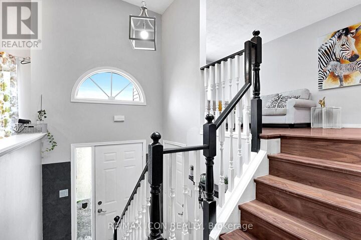 Property Photo: 79 Sunrise Crescent ON N5V 4V8