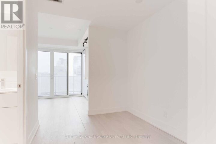 Property Photo:  7 Grenville Street 2608  ON M4Y 0E9 