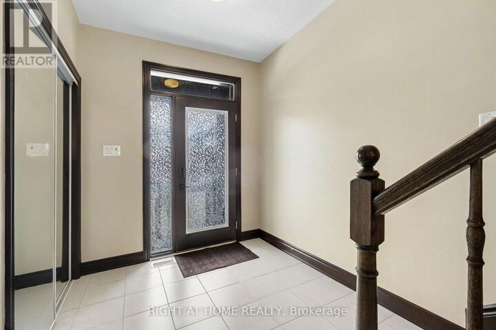 Property Photo:  608 Fenwick Way  ON K2J 7E5 