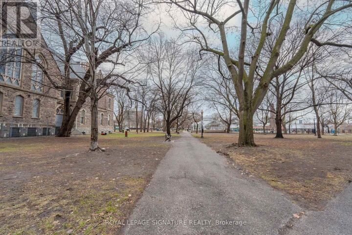 Property Photo:  308 Jarvis Street 1304  ON M5B 0E3 