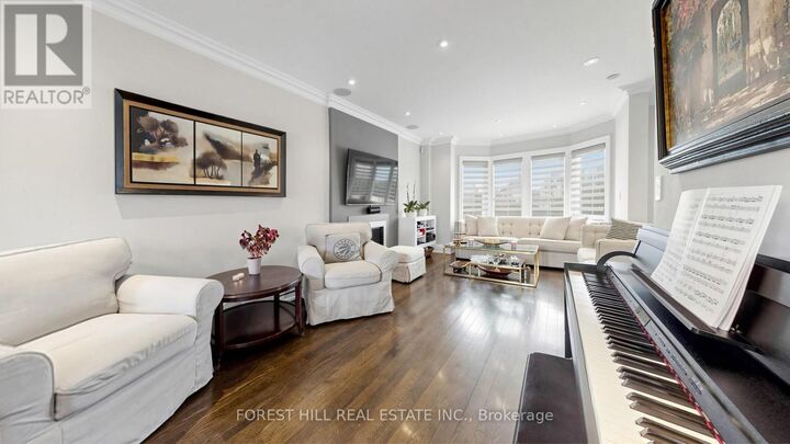 Property Photo:  150 Melrose Avenue  ON M5M 1Y7 