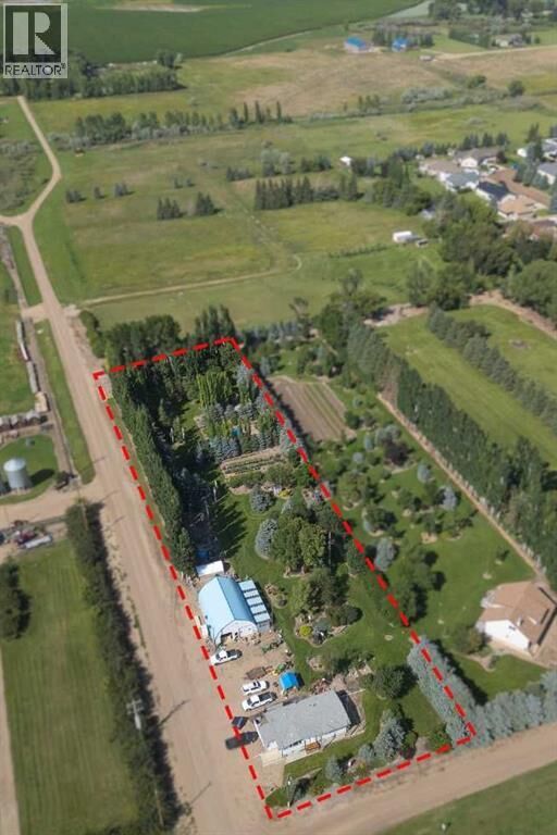 Property Photo:  145006 Township Rd 190 Road  AB T1R 1B4 