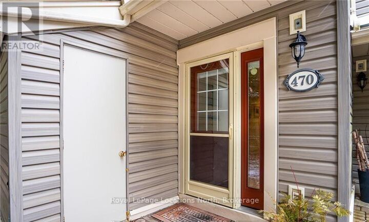 Property Photo:  470 Oxbow Crescent 10  ON L9Y 5B4 