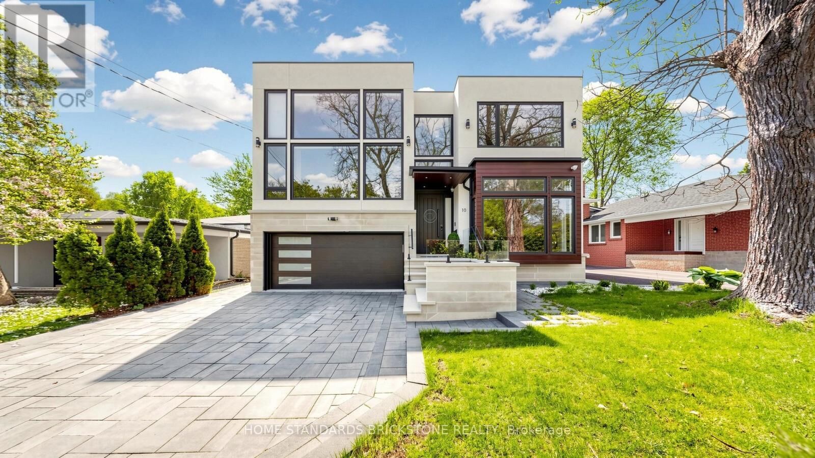 Property Photo: 10 Alonzo Road ON M2R 1T5