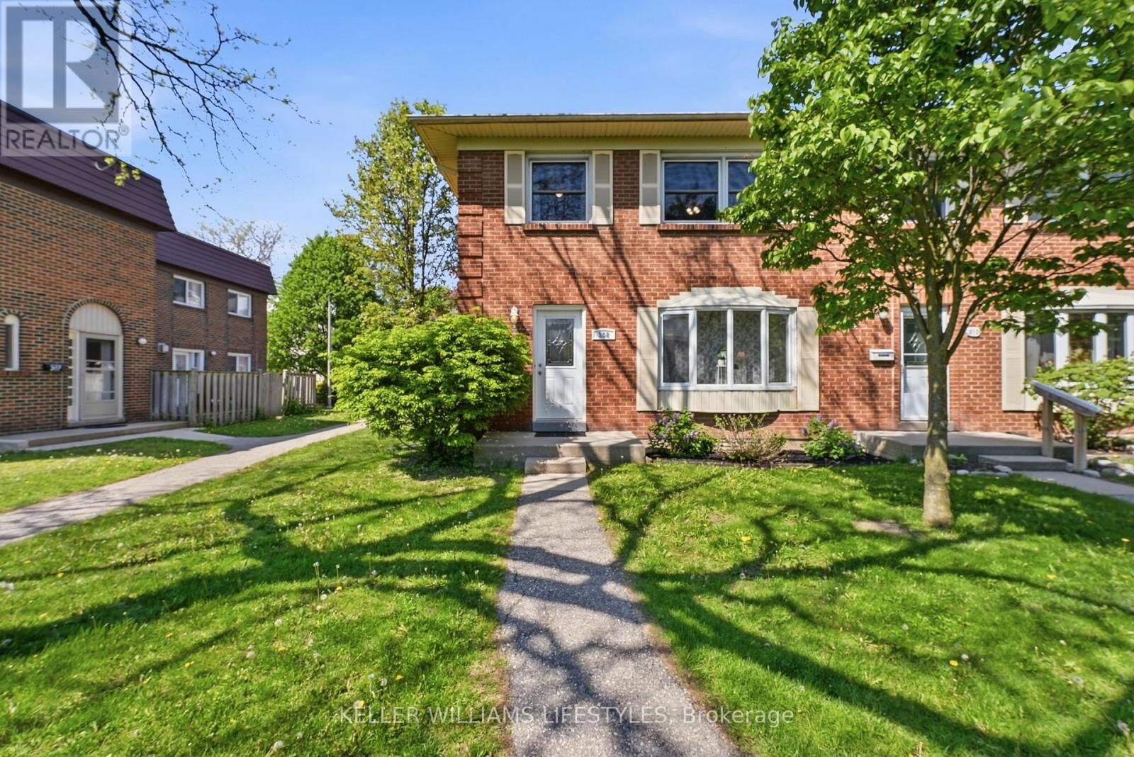 Property Photo:  308 Homestead Court  ON N6G 2E9 