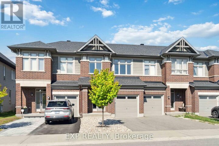 Property Photo:  760 Carnelian Crescent  ON K1X 0A8 