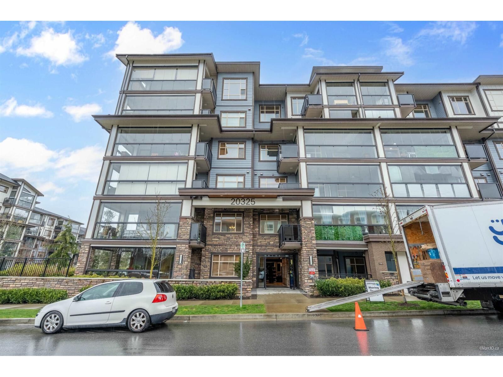 Property Photo: 20325 85 Avenue 208 BC V3Y 2C2