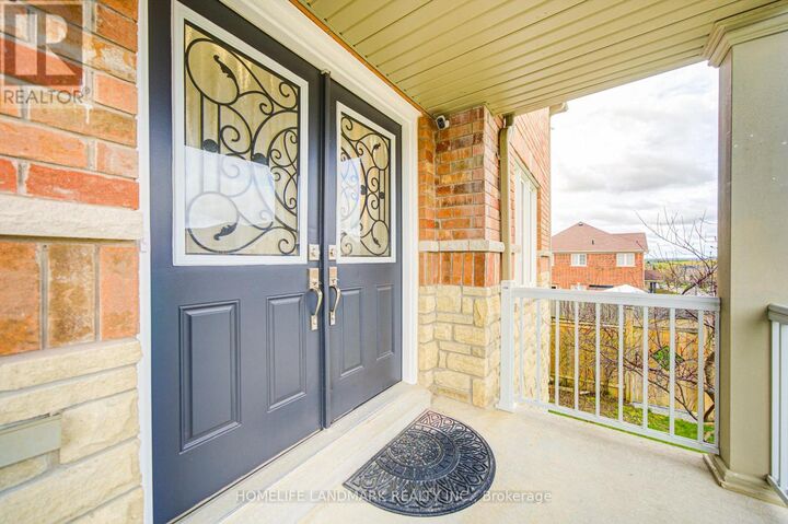 Property Photo:  1662 Quail Run Drive  ON L1K 0L9 