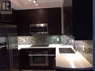 Property Photo:  35 Balmuto Street 1002  ON M4Y 0A3 