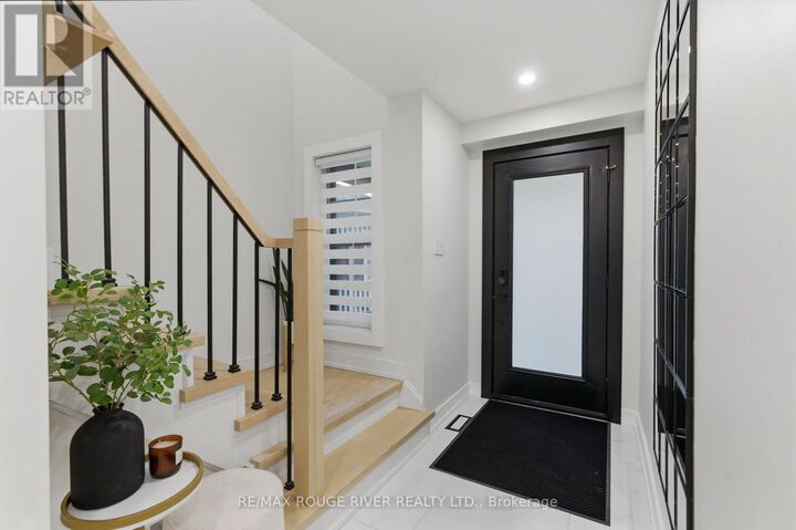 Property Photo:  15 Virginia Drive  ON L1R 2Y1 