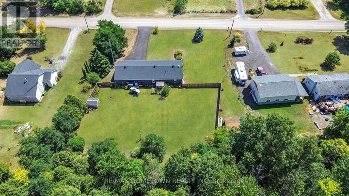 Property Photo: 6244 Sixth Corners ON K6V 5T2