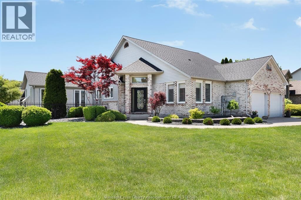 Property Photo:  635 Brenda Crescent  ON N8N 4P4 