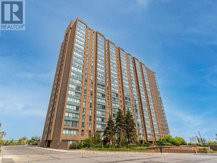 Property Photo: 115 Hillcrest Avenue 904 ON L5B 3Y9