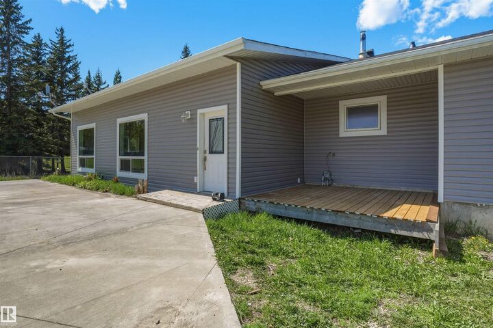 Property Photo:  53434 Rge Road 40 A  AB T0E 2K0 