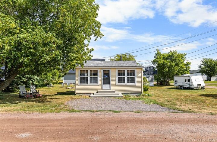 Property Photo:  18 Pelican Avenue  NB E4P 7Z3 