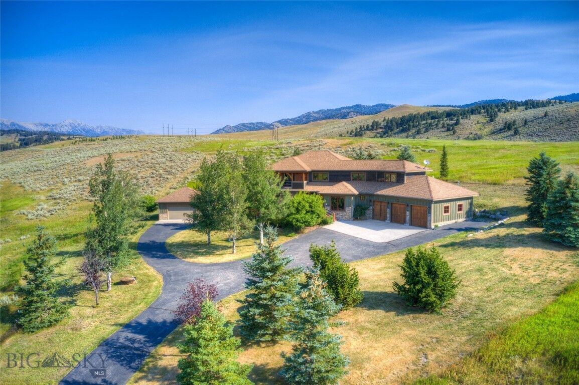 Property Photo: 210 Green Mountain Way MT 59715