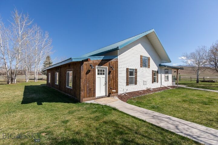 Property Photo:  9150 Dry Creek Road  MT 59714 