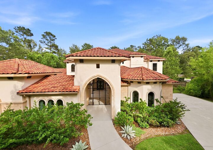 Property Photo: 27418 Jacobs Path Lane TX 77386