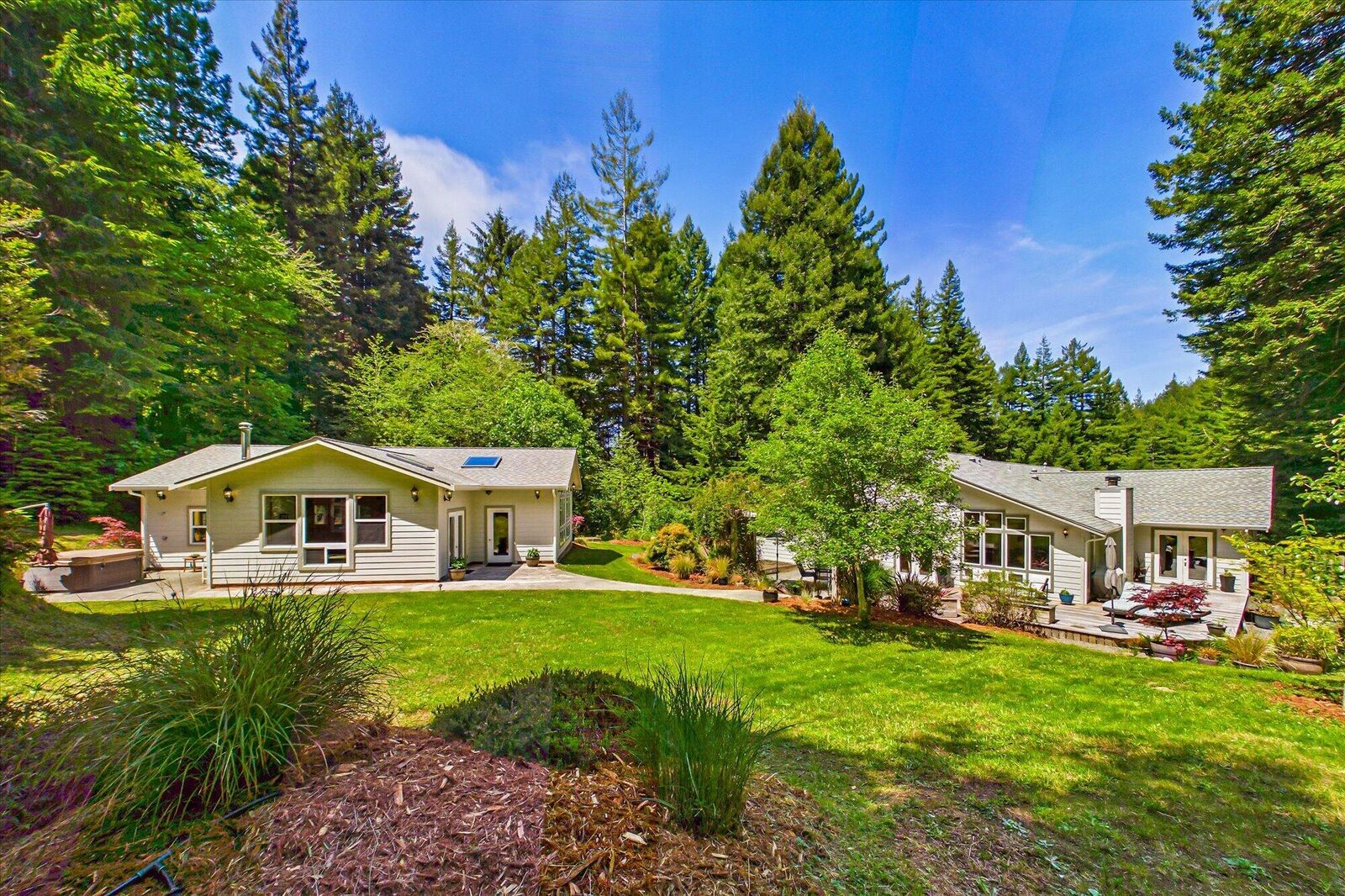 Property Photo:  186 Lindholm Lane  CA 95524 