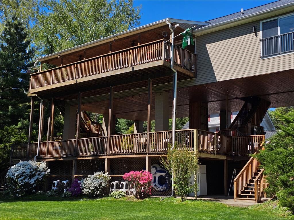 Property Photo:  190 Canal Road  PA 18042 