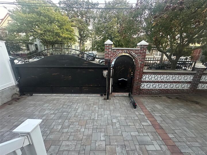 Property Photo:  16321 Phroane Avenue  NY 11433 
