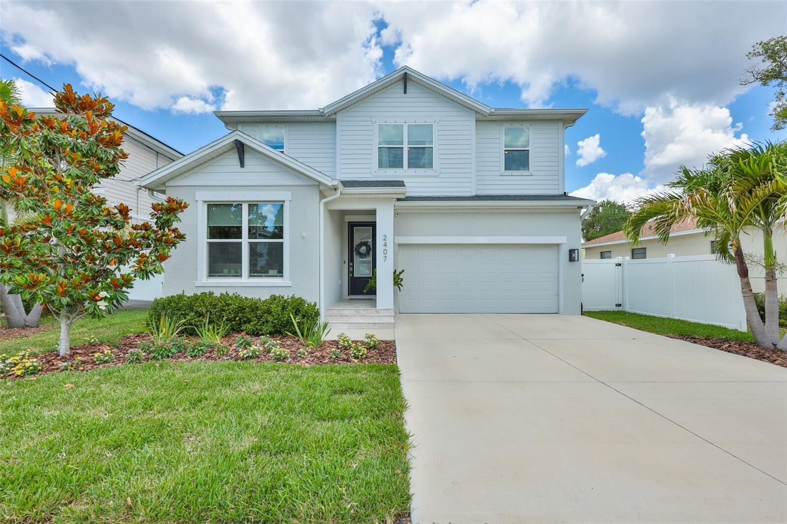 Property Photo:  2407 W Gray Street  FL 33609 