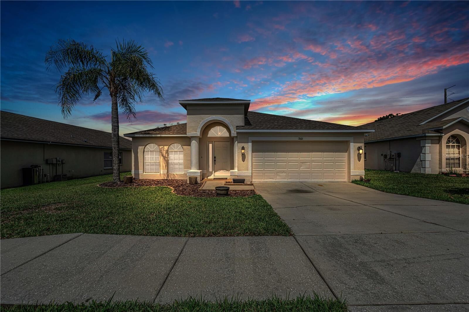 Property Photo:  7601 Merchantville Circle  FL 33540 