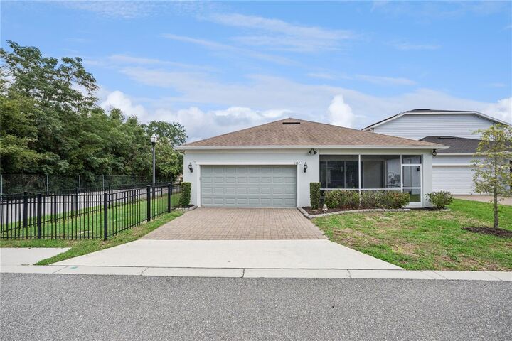 Property Photo:  1507 Wild Sweetgrass Way  FL 34787 
