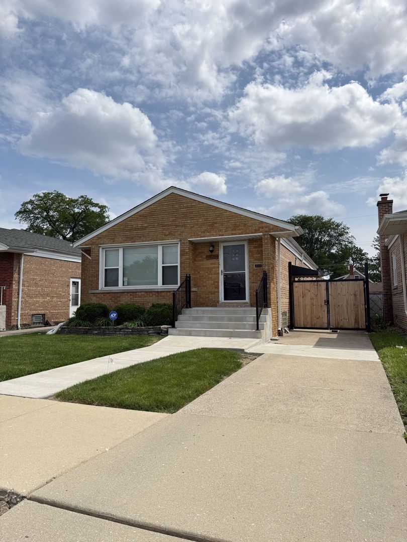 Property Photo:  3725 W 80th Street  IL 60652 