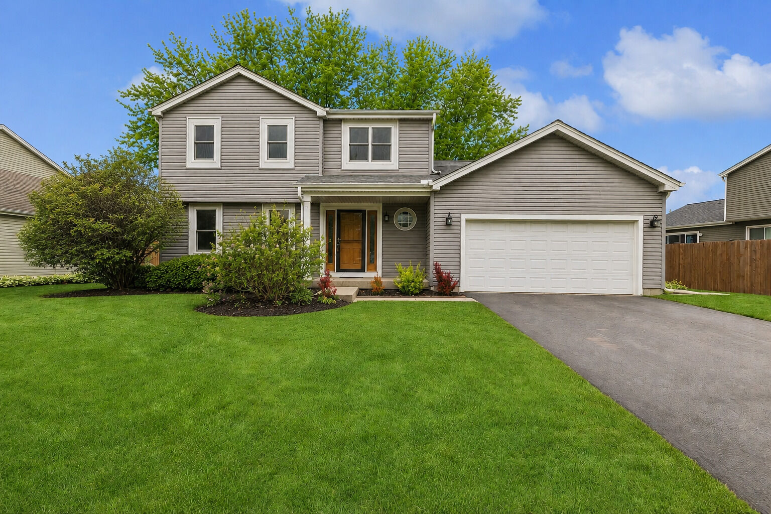Property Photo: 1424 Westport Ridge IL 60014