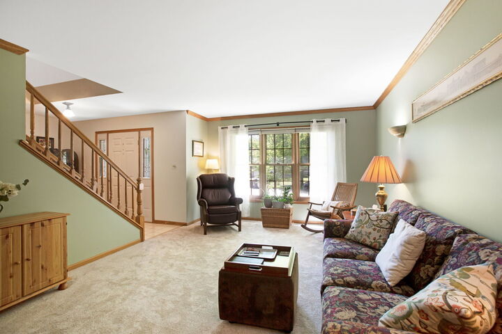 Property Photo: 110 Courtney Lane IL 60013