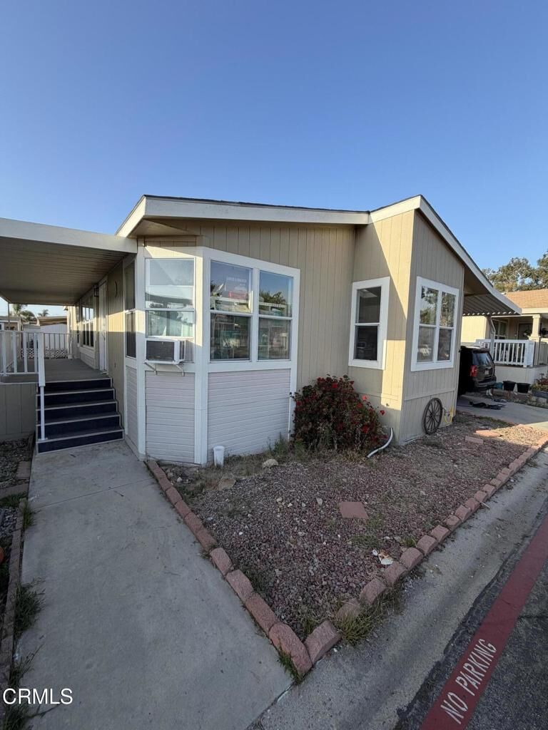 Property Photo: 117 Calle Viejo 117 CA 93012