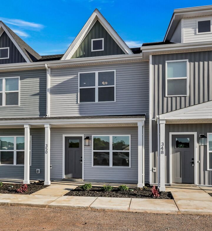 Property Photo:  350 Front Ridge Cir  TN 37040 