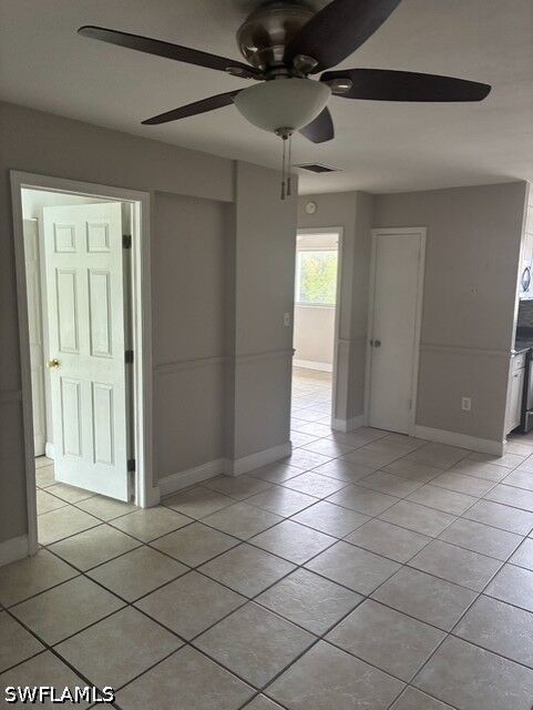 Property Photo:  4923 Vincennes Court 7  FL 33904 
