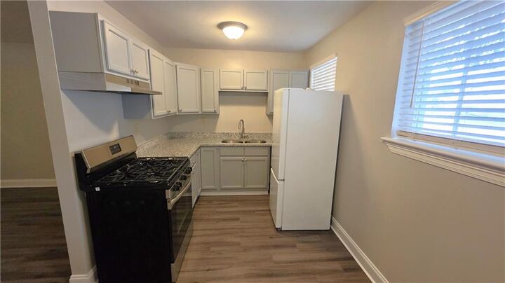 Property Photo: 217 Avenue A LA 70037