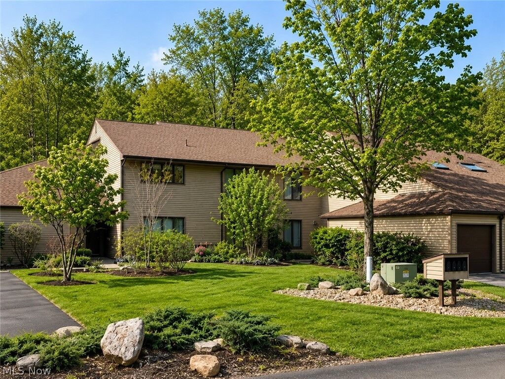 Property Photo:  16575 Wren Road 3C  OH 44023 