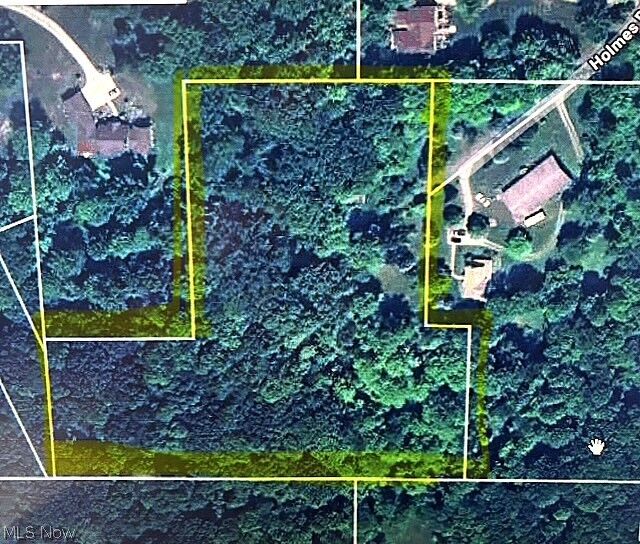 Property Photo: 2092 Holmes Drive OH 44087