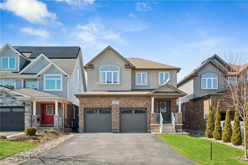 Property Photo:  132 Coker Crescent  ON N0B 2K0 